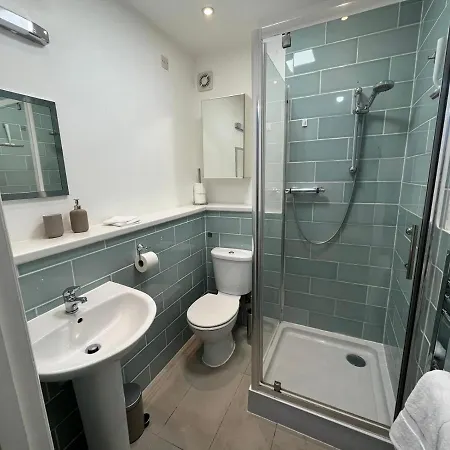 London Modern Flat Near Transports Apartment Exterior photo