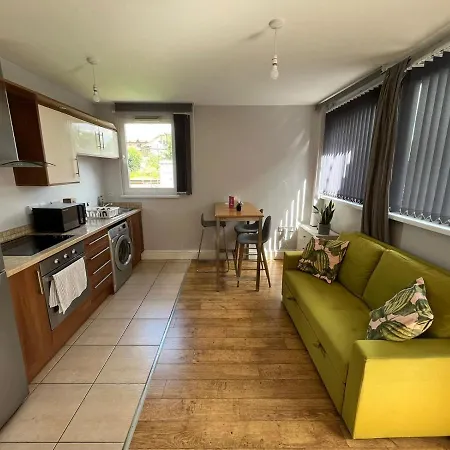London Modern Flat Near Transports Apartment Exterior photo