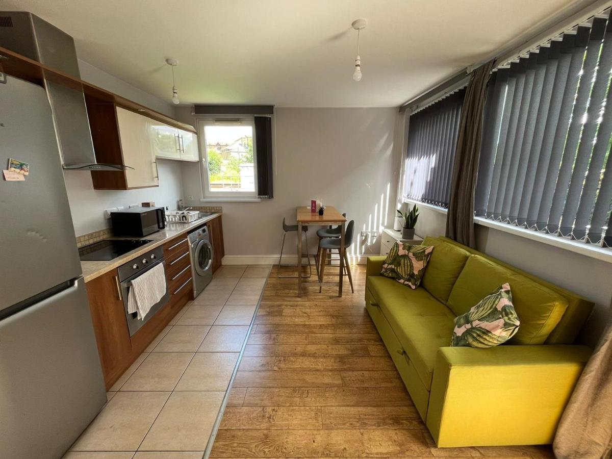 Modern Flat Near Transports Appartamento *